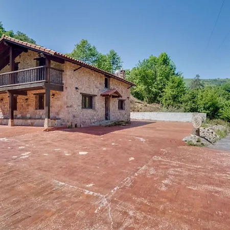 Rustic Holiday In Merilla With Valley View Semesterbostad