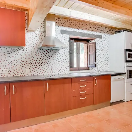 Rustic Holiday In Merilla With Valley View Semesterbostad