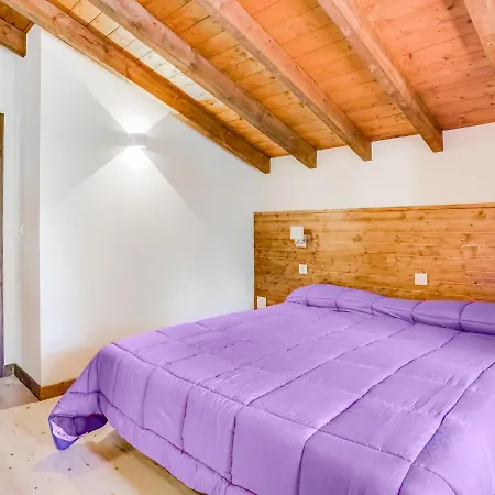 Semesterbostad Rustic Holiday In Merilla With Valley View Morilla