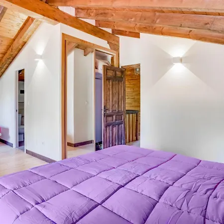 Semesterbostad Rustic Holiday In Merilla With Valley View Morilla